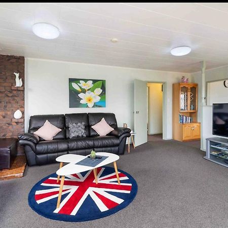 Mountain Top Kiwi Star Holiday Home Rotorua Extérieur photo
